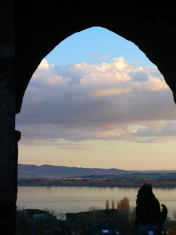 Ascanio Appartamenti Castiglione del Lago Exterior foto